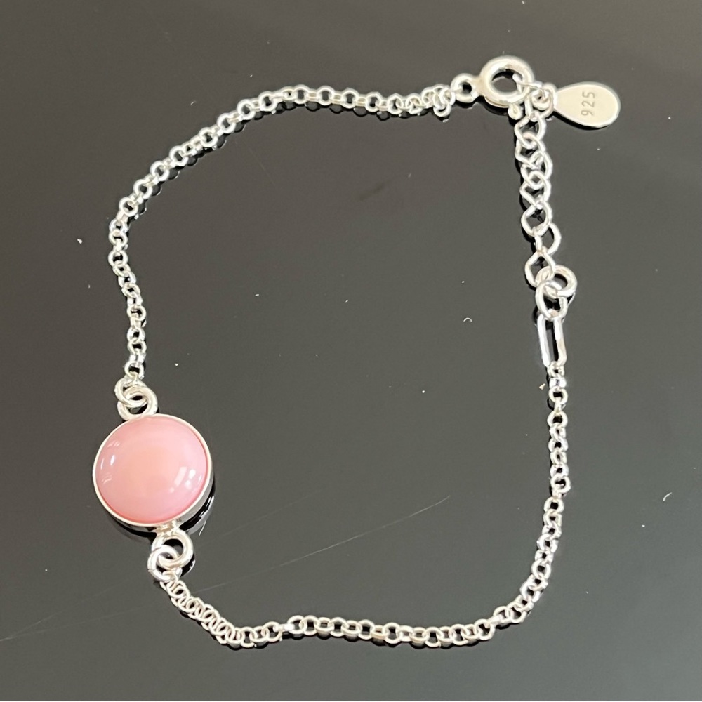 Pink Queen Conch Shell Cabochon Bracelet